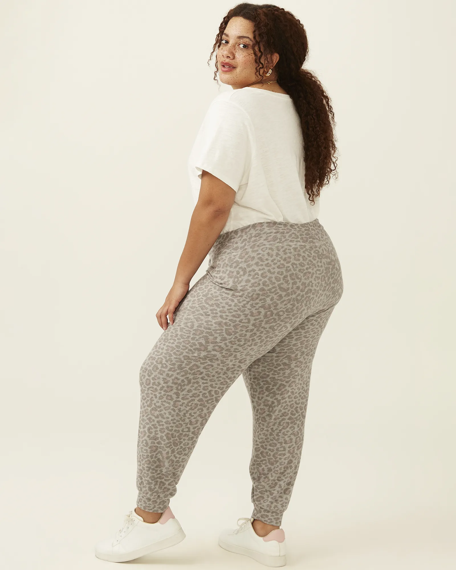 Ava Leopard Print Jogger | Brown / Black