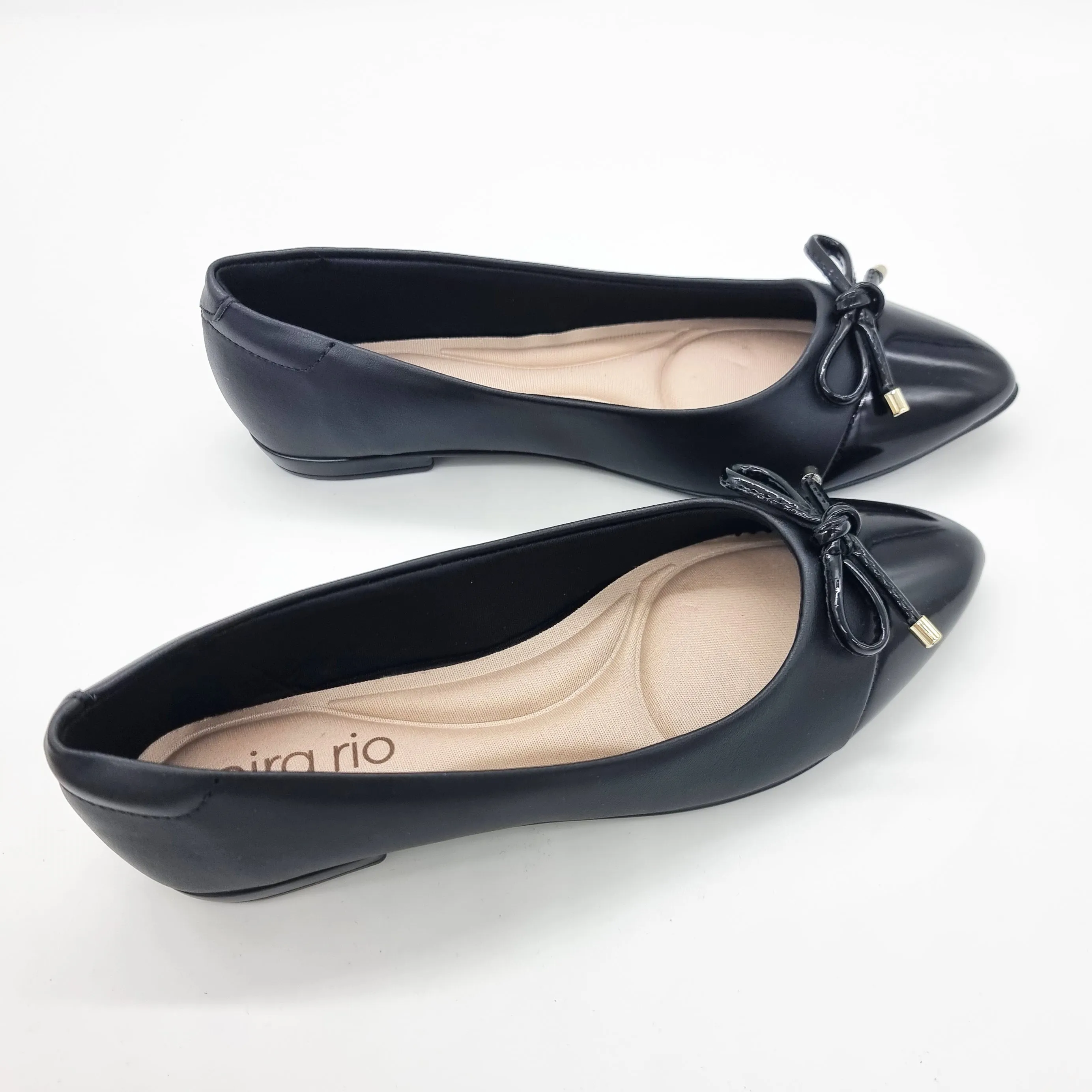 Beira Rio 4136-1102 Pointy Toe Flat in Black
