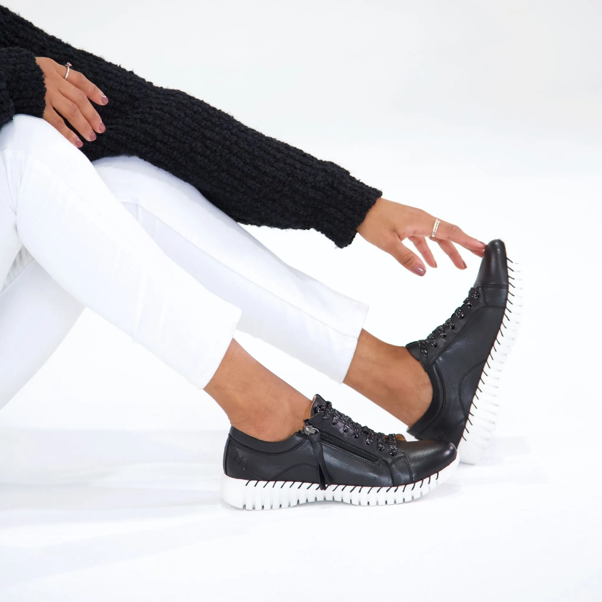 Bibi Black Leather Sneakers