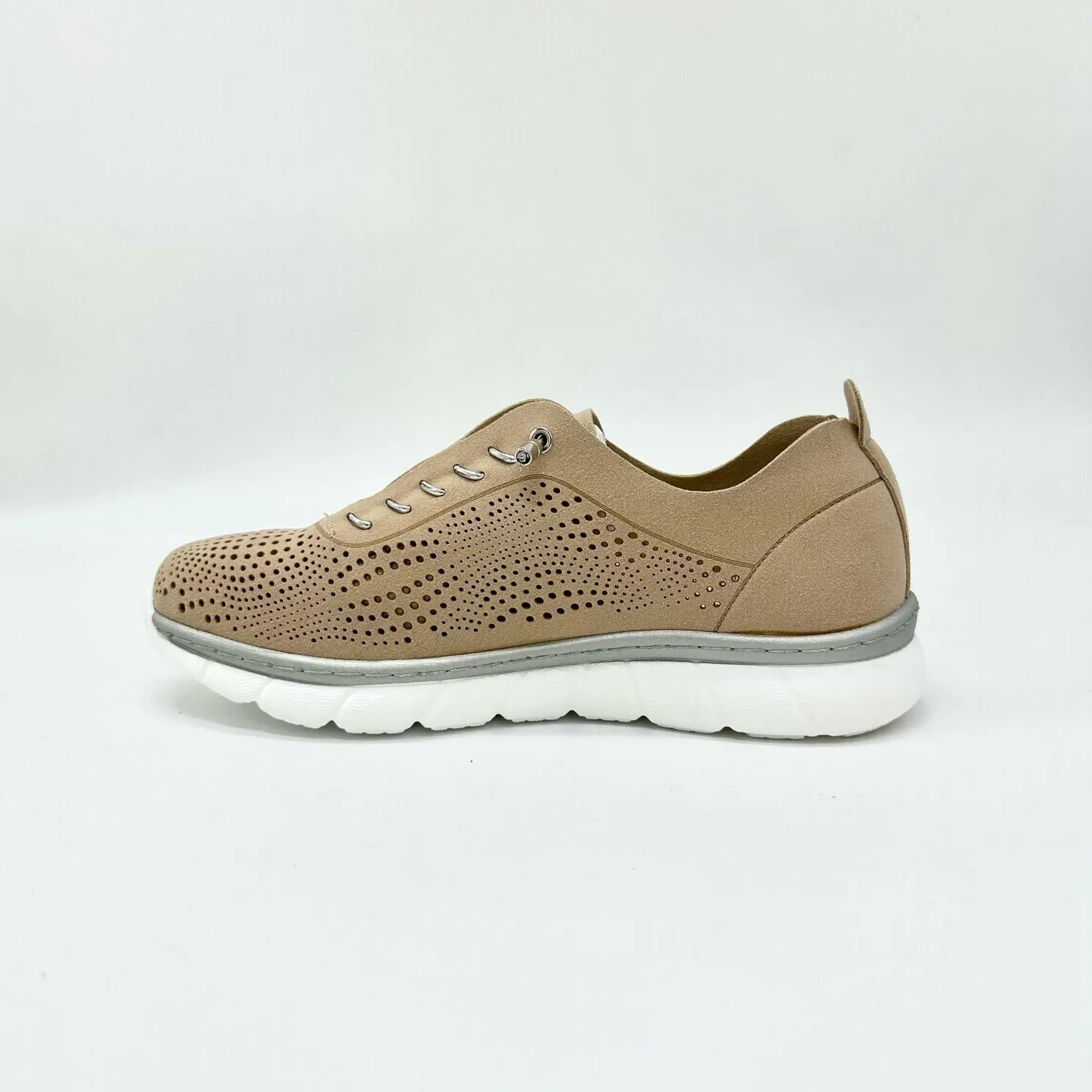 BONAVI 12W9-15 Sneakers/Shoes