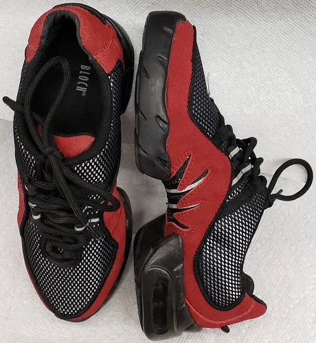 Lawrence -- Split Sole Dancesneaker -- Cherry