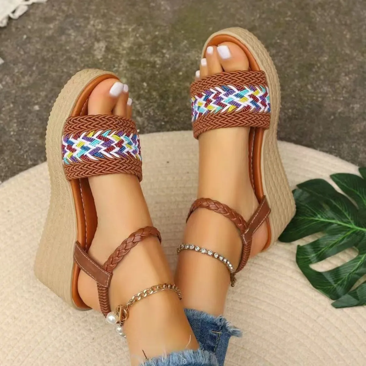 Lightweight supportive and orthopedic Sandals