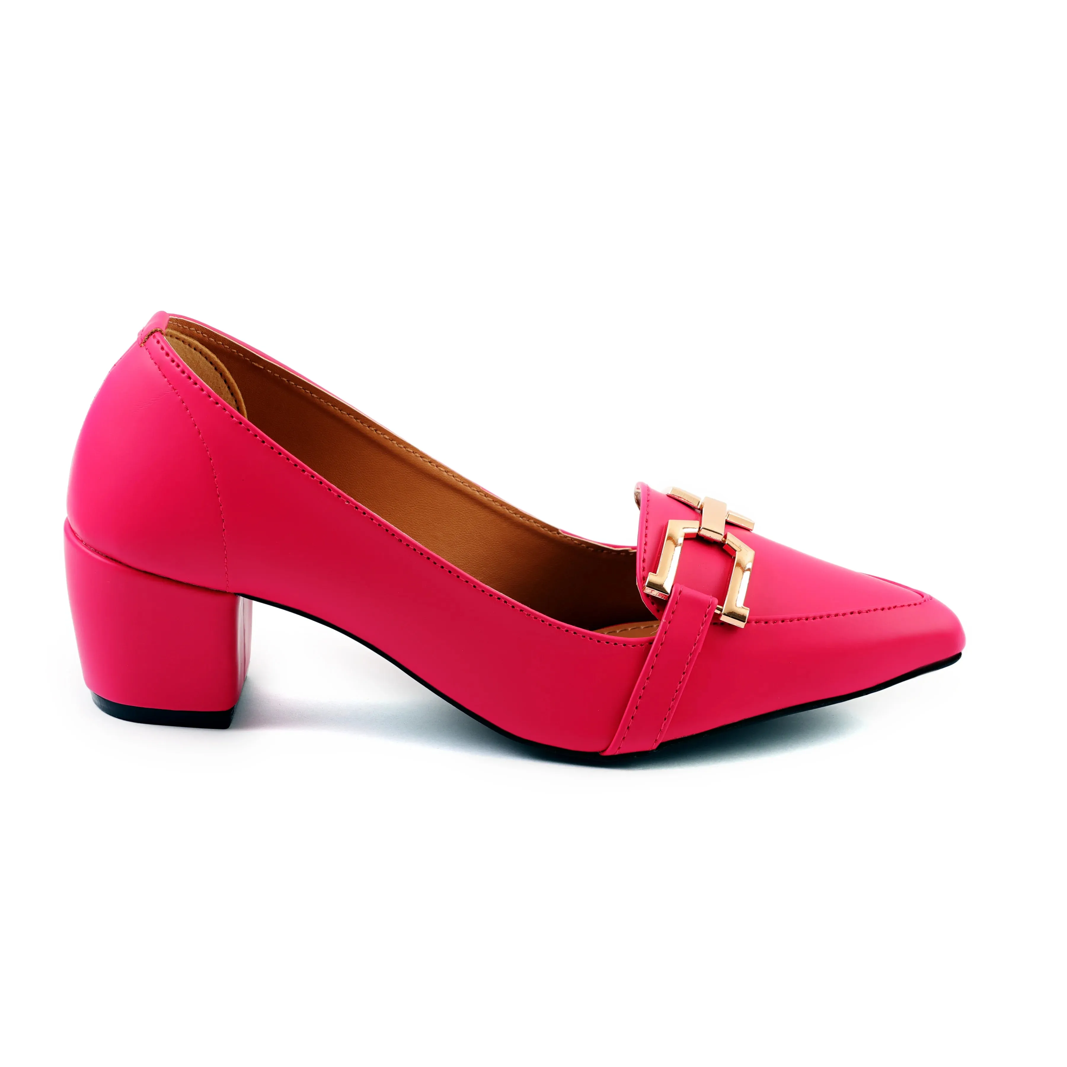 Nova Magenta women court shoes