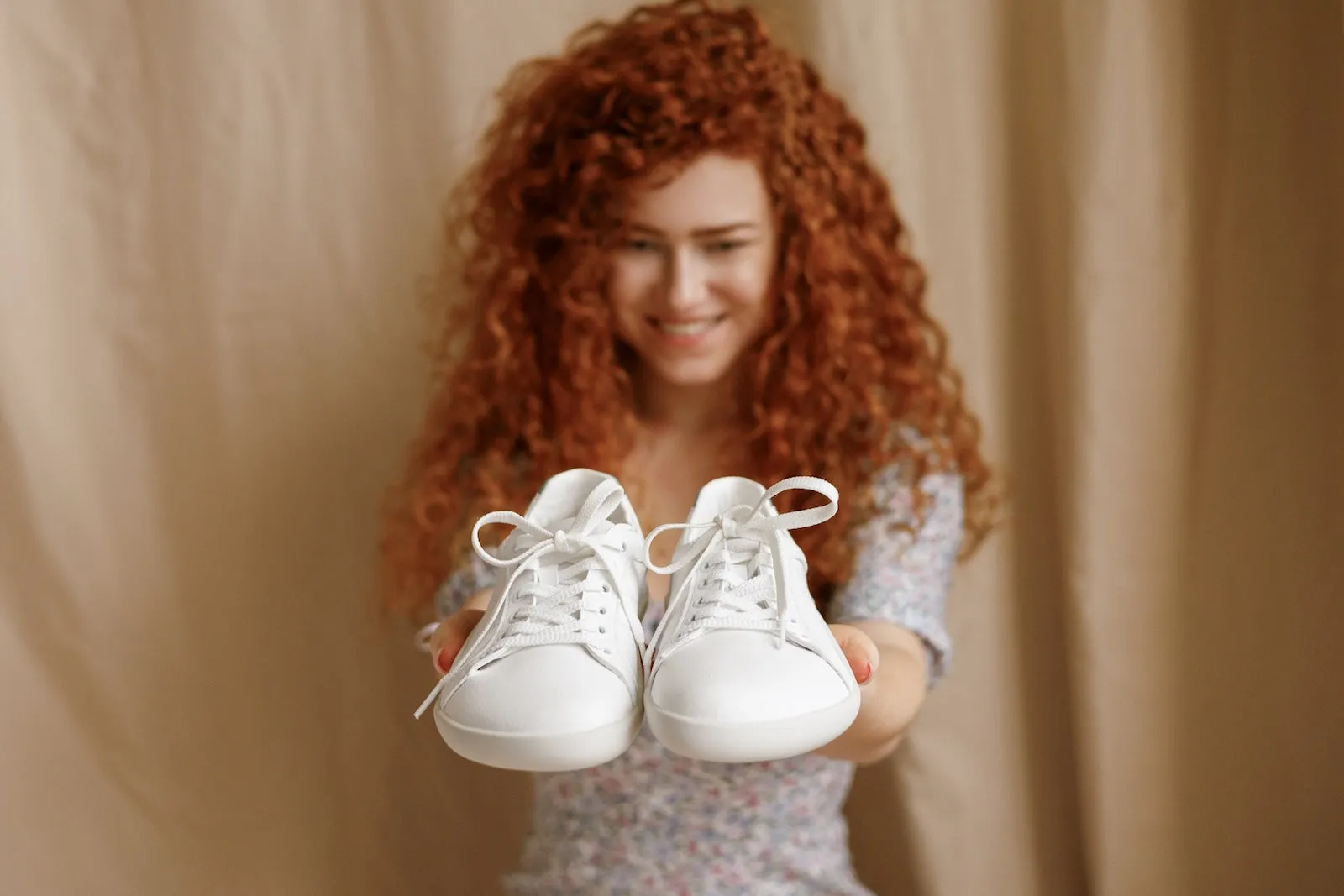 Women's Pura Play Comfort sneakers Gold